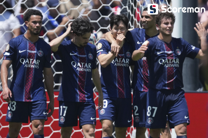 PSG, AT 마드리드 4-0 완파... 이강인 교체 출전